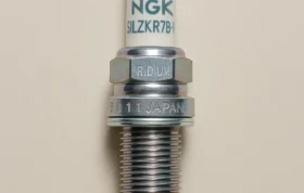 شمع انجیکا سوزنی پایه بلند اصلیSILZKR7B-11